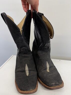 Lagrange Men’s Black Western Cowboy Boots with Stingray Accents size 9 1/2 D
